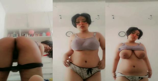 Muslim ladki big boobs show bra panty utarkar