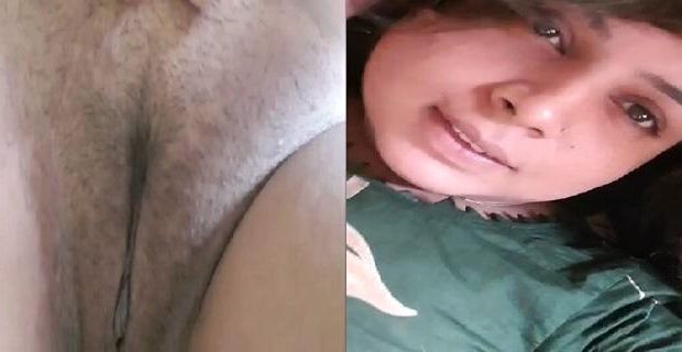 Delhi Ladki Gori Chut Dikhayi Lover Liye Nangi